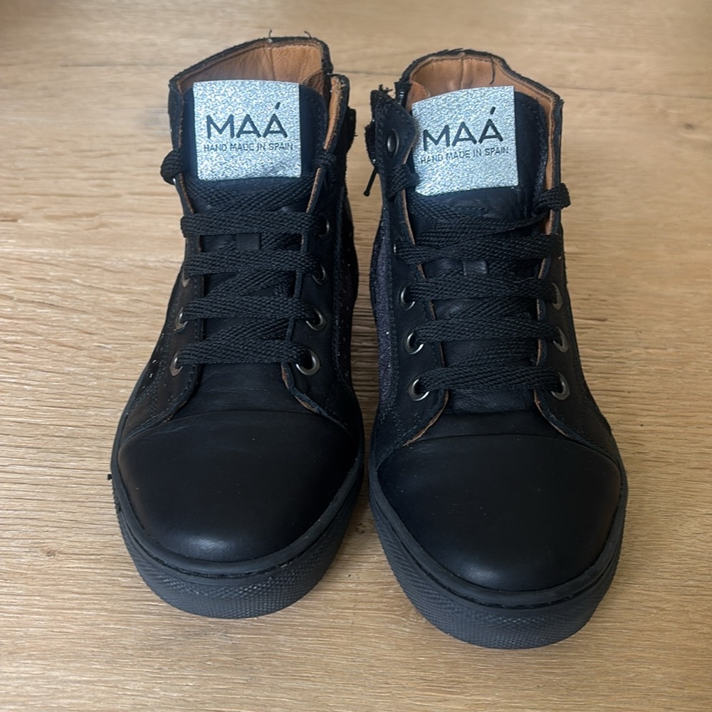 MAA Black and silver kids sneakers size 33/US size 2 GUC